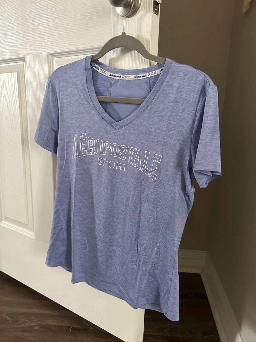 Aeropostale Sport Heathered Light Blue V-Neck Tee NEVER USED